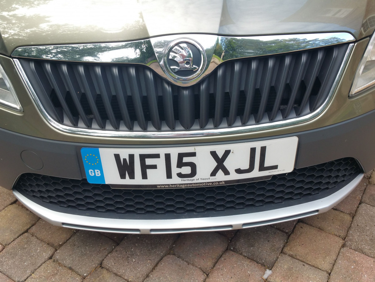 EXPLORE NUMBER PLATE STYLES - FROM DATELESS TO CURRENT STYLE